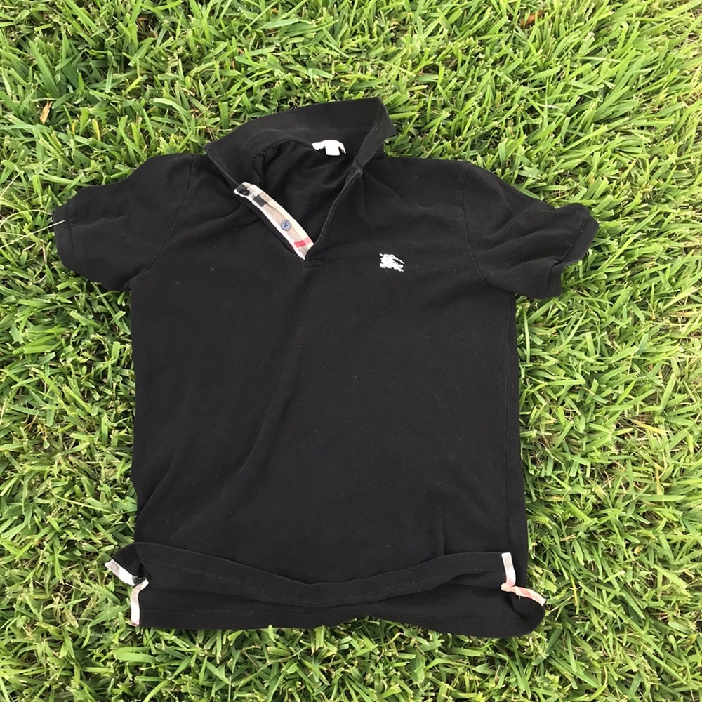 Black collar Burberry shirt